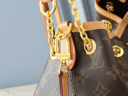 Lv Bag with Metallic Luster Handbag Shoulder Bag 28 x 20 x 11.5cm